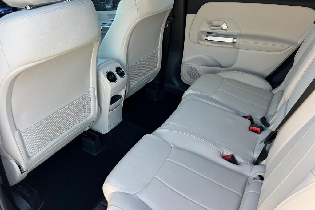 used 2025 Mercedes-Benz GLB 250 car, priced at $37,991