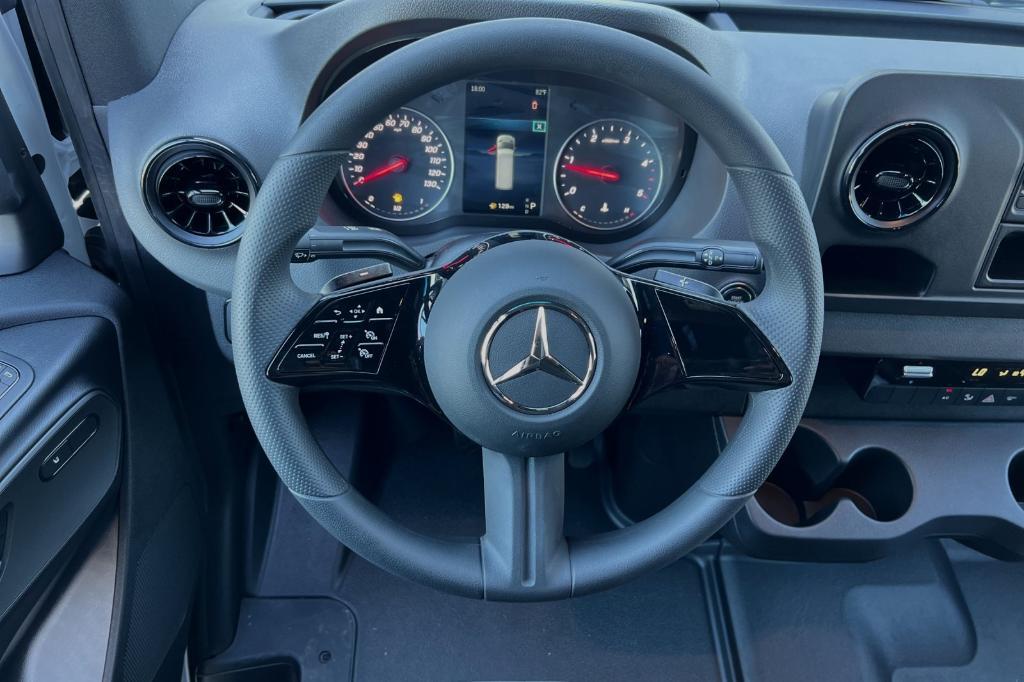 new 2025 Mercedes-Benz Sprinter 2500 car