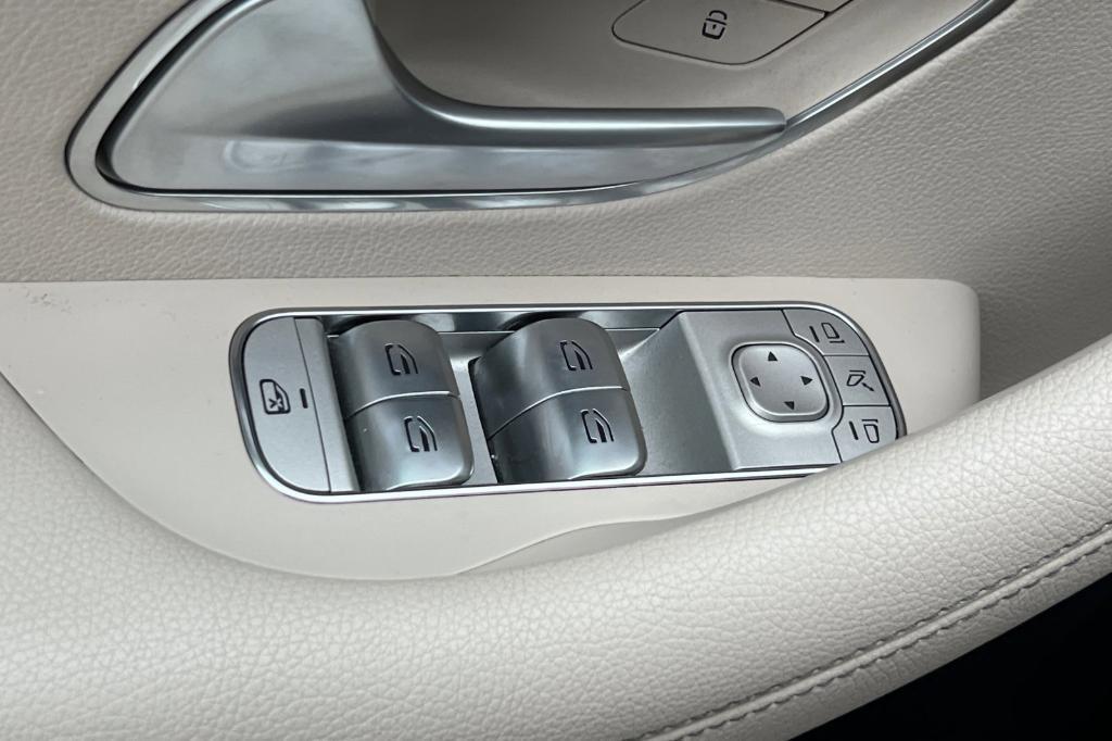 used 2024 Mercedes-Benz GLE 350 car, priced at $40,439