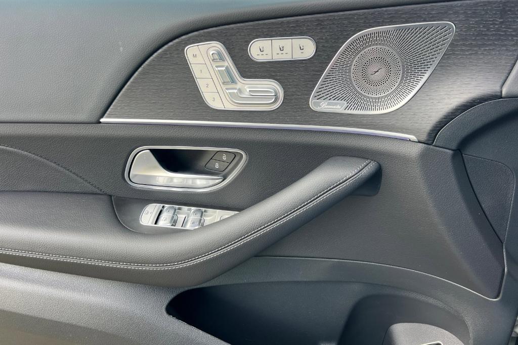 new 2026 Mercedes-Benz GLE 450 car, priced at $83,415