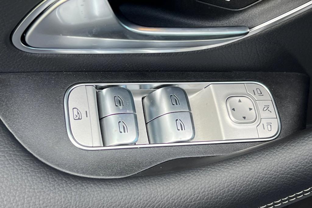 new 2026 Mercedes-Benz GLE 450 car, priced at $83,415