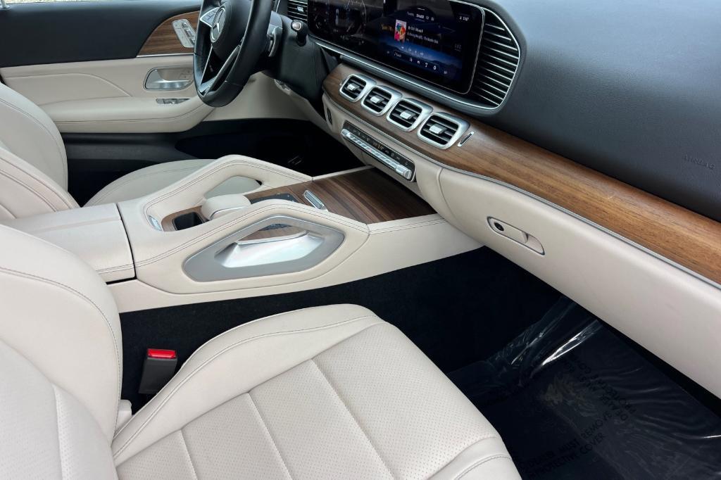 used 2025 Mercedes-Benz GLE 350 car, priced at $51,900