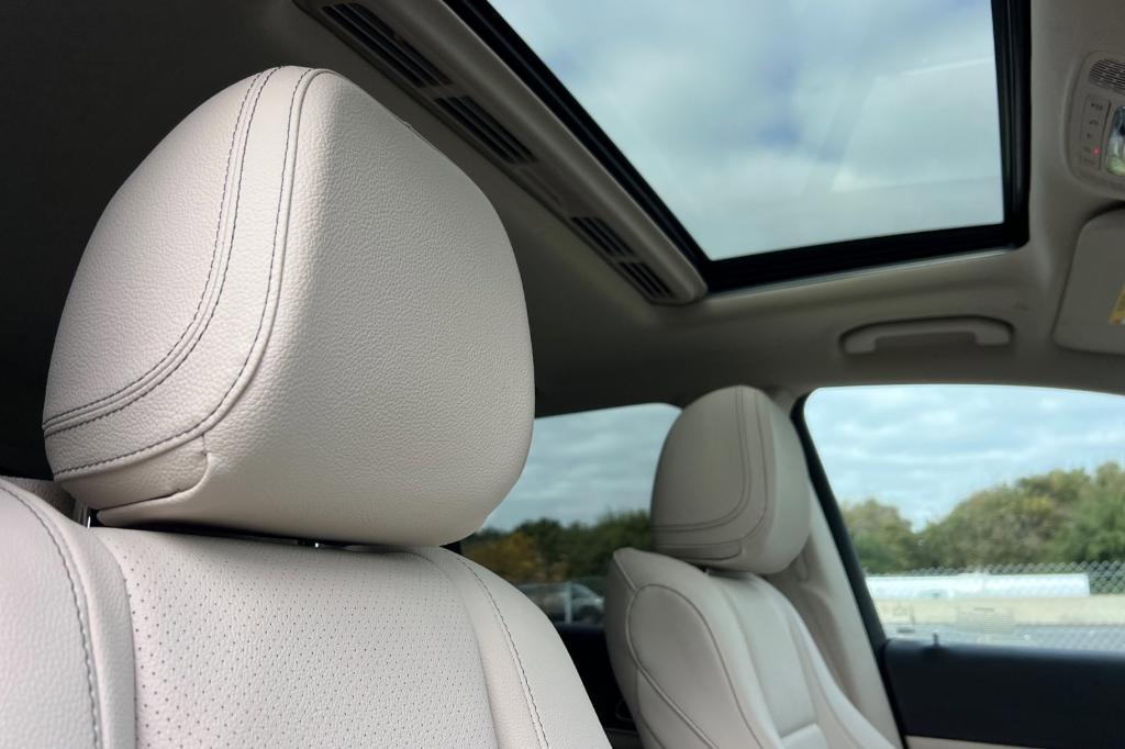 used 2025 Mercedes-Benz GLE 350 car, priced at $51,900