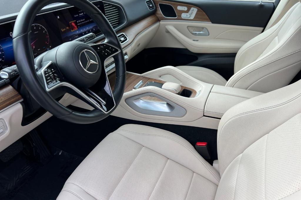 used 2025 Mercedes-Benz GLE 350 car, priced at $51,900