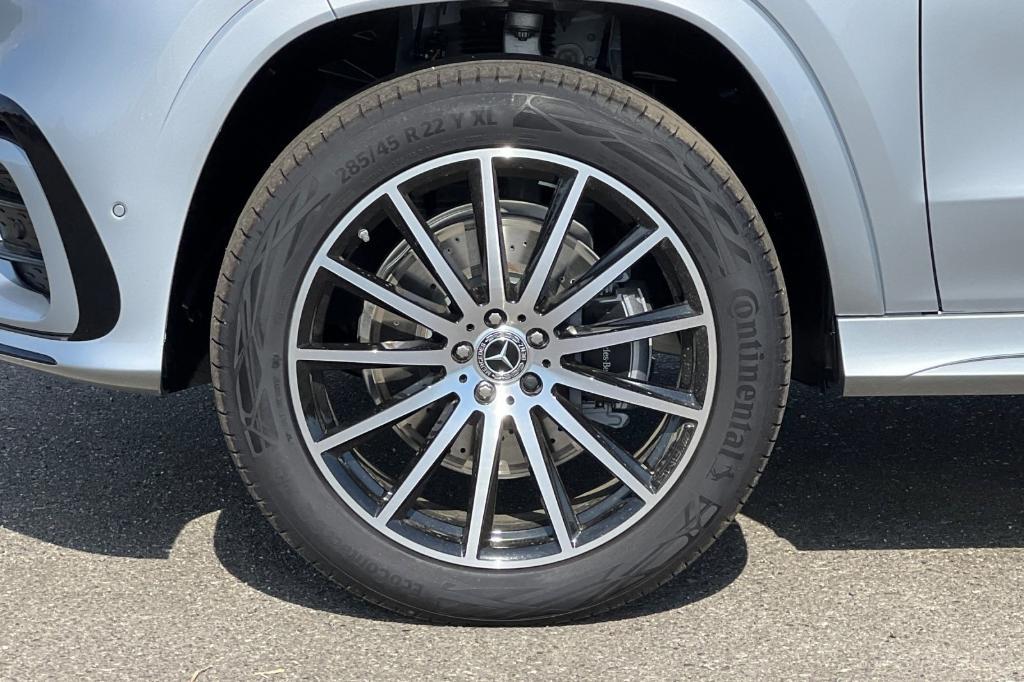 new 2025 Mercedes-Benz GLS 450 car, priced at $96,260