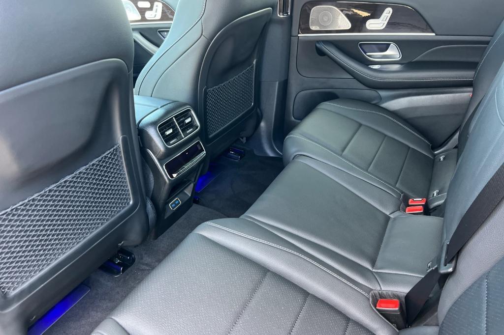 new 2025 Mercedes-Benz GLS 450 car, priced at $96,260
