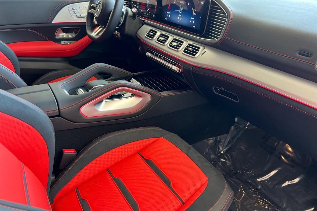 new 2025 Mercedes-Benz AMG GLE 53 car, priced at $91,735