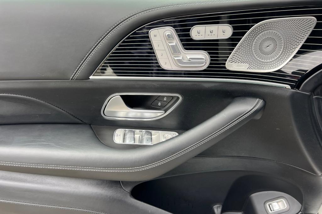 used 2023 Mercedes-Benz Maybach GLS 600 car, priced at $111,991