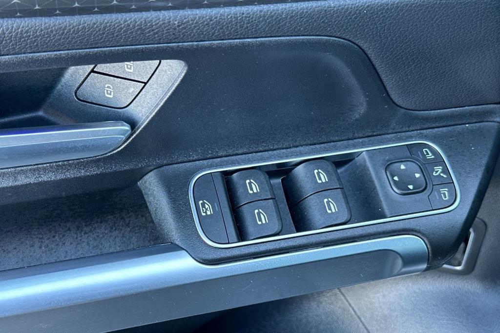 used 2025 Mercedes-Benz GLB 250 car, priced at $38,991
