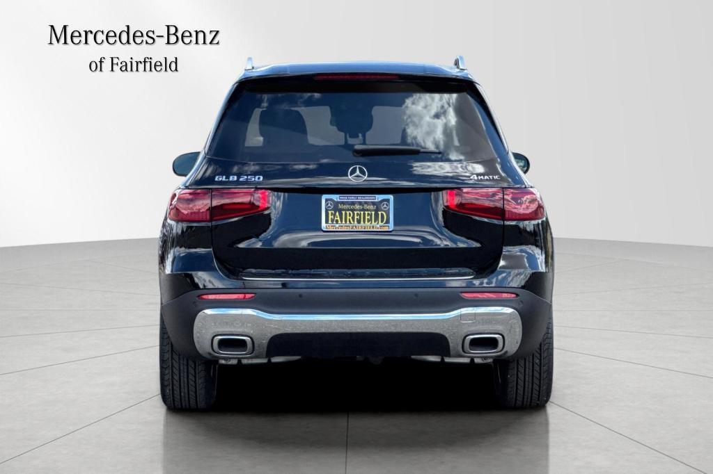 new 2025 Mercedes-Benz GLB 250 car, priced at $49,550