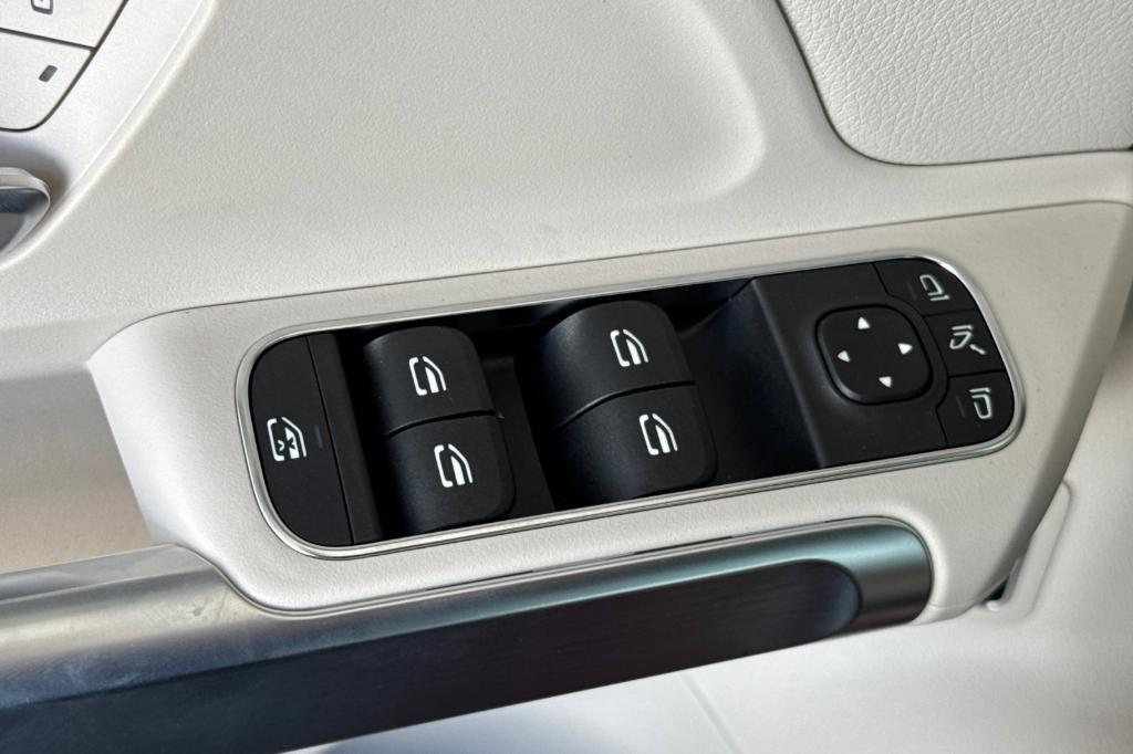 new 2026 Mercedes-Benz GLB 250 car, priced at $50,555