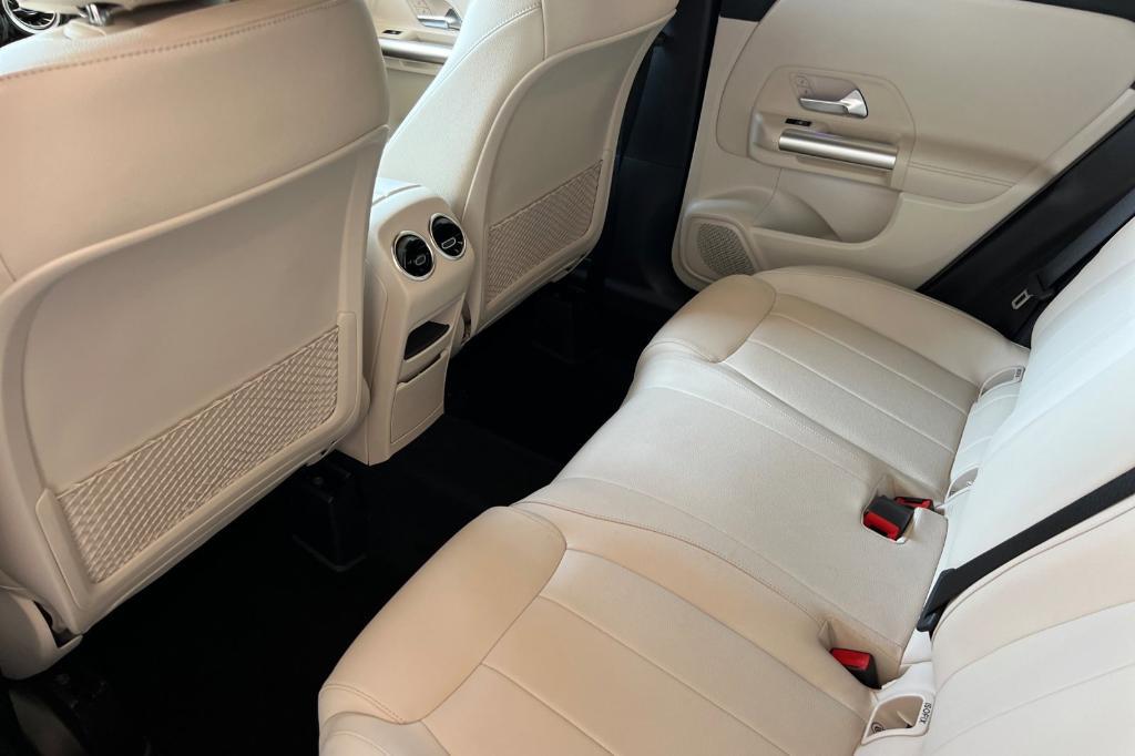used 2025 Mercedes-Benz GLA 250 car, priced at $34,991