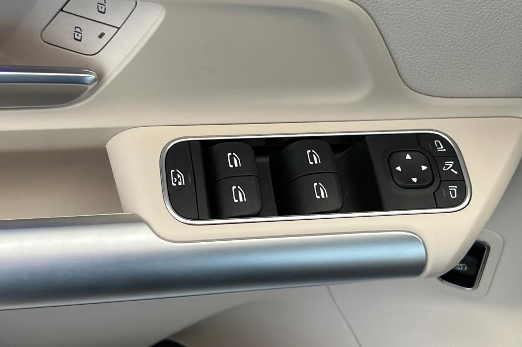 used 2025 Mercedes-Benz GLA 250 car, priced at $34,991