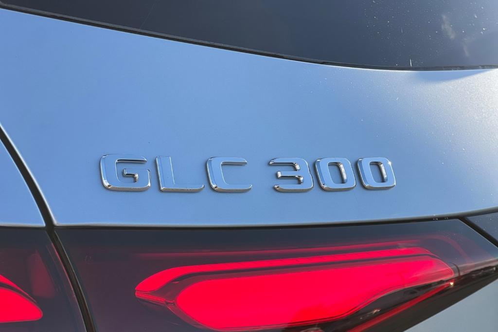 new 2026 Mercedes-Benz GLC 300 car, priced at $59,360
