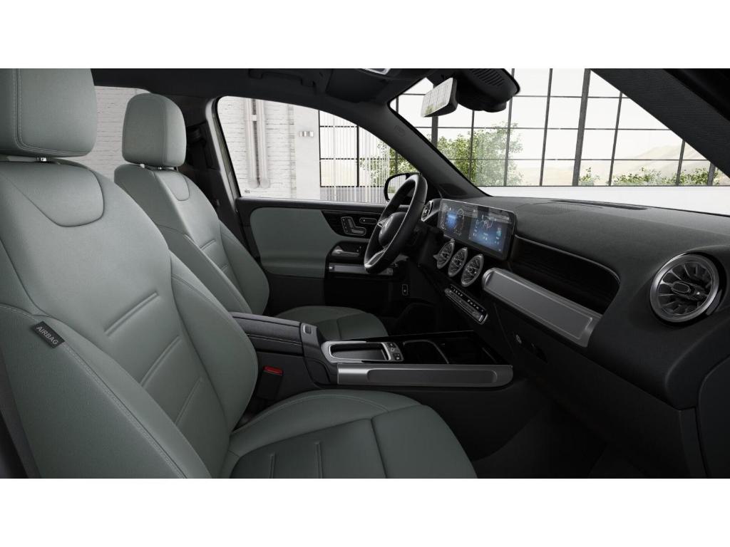 new 2026 Mercedes-Benz GLB 250 car