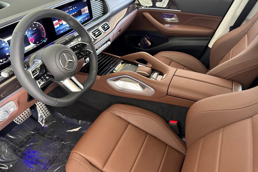 new 2025 Mercedes-Benz GLS 450 car, priced at $98,000