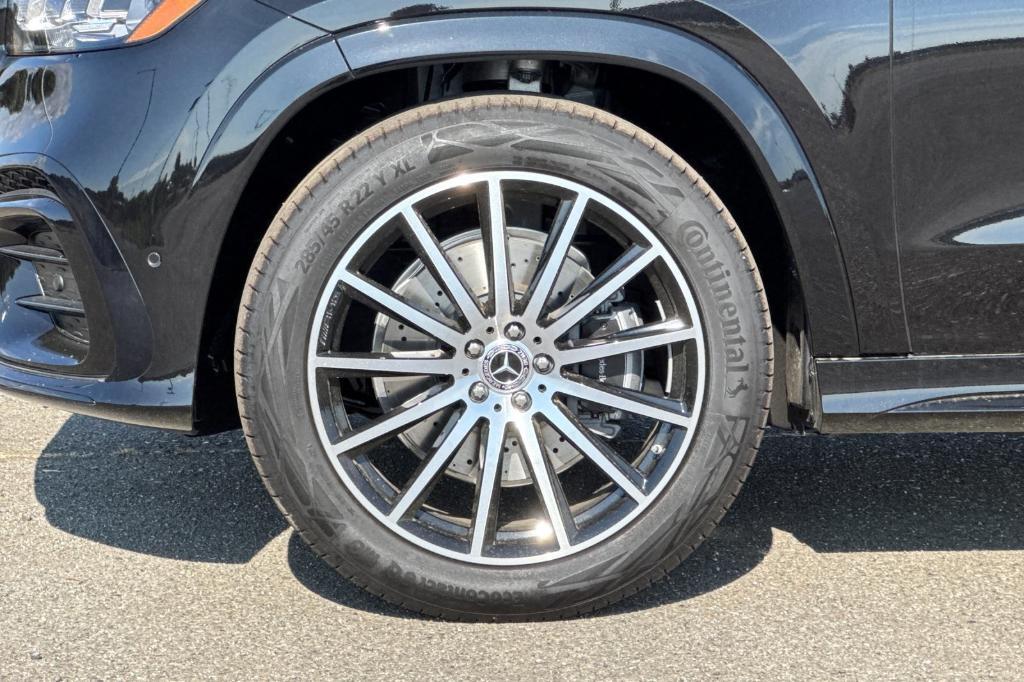 new 2025 Mercedes-Benz GLS 450 car, priced at $98,000