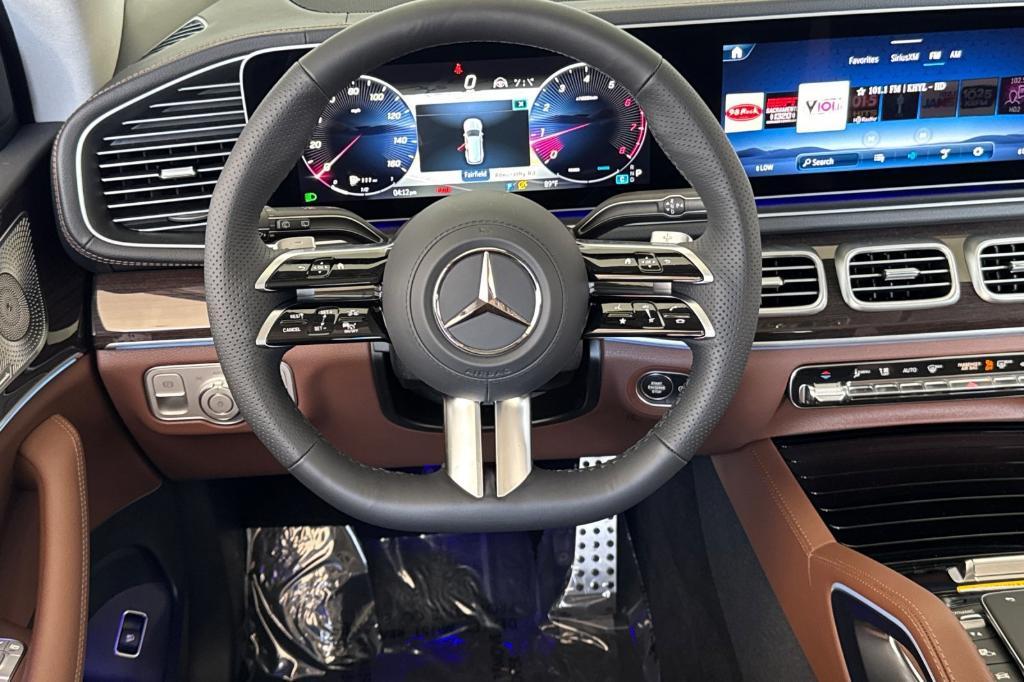 new 2025 Mercedes-Benz GLS 450 car, priced at $98,000