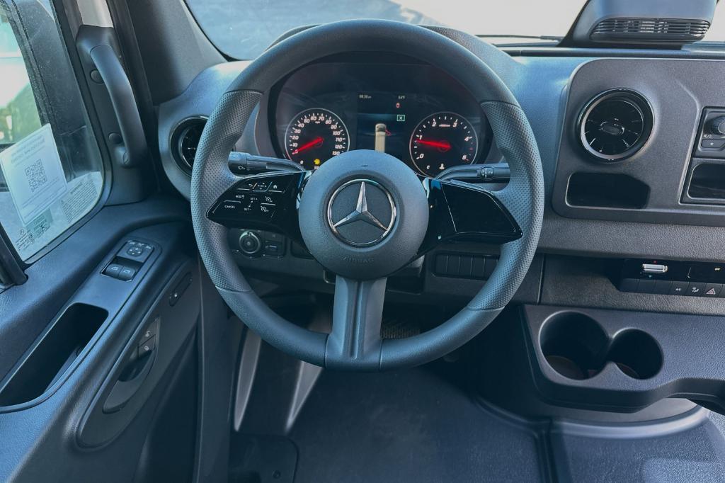 new 2025 Mercedes-Benz Sprinter 2500 car