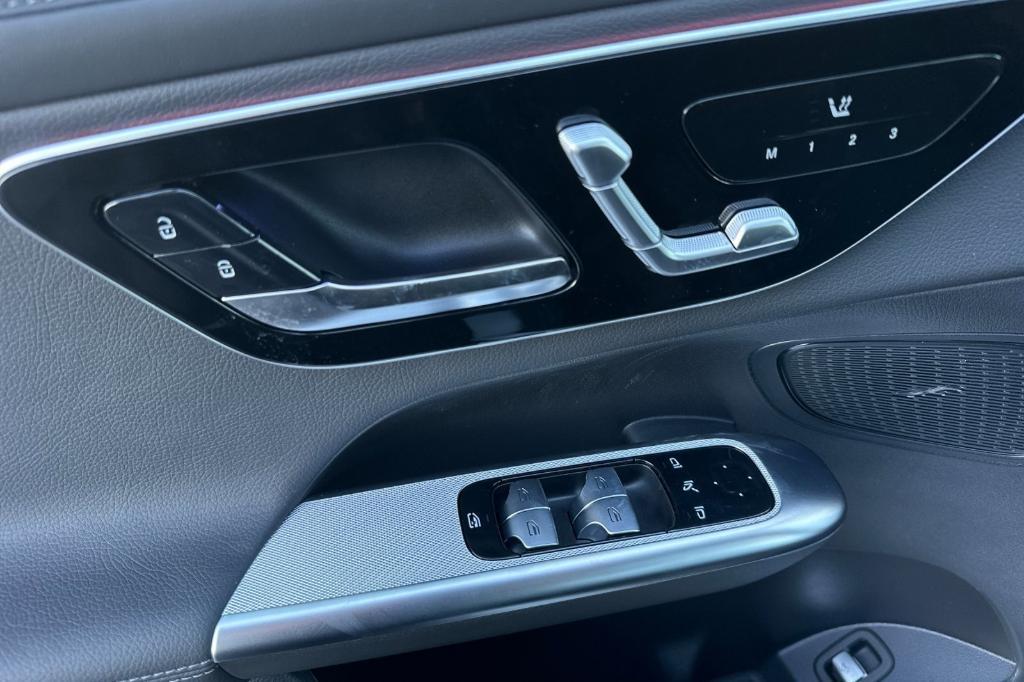 new 2026 Mercedes-Benz GLC 300 car, priced at $58,985