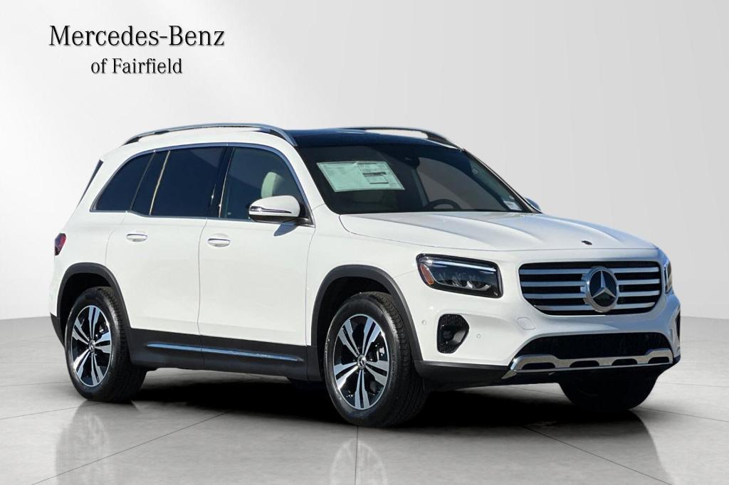 new 2025 Mercedes-Benz GLB 250 car, priced at $52,030