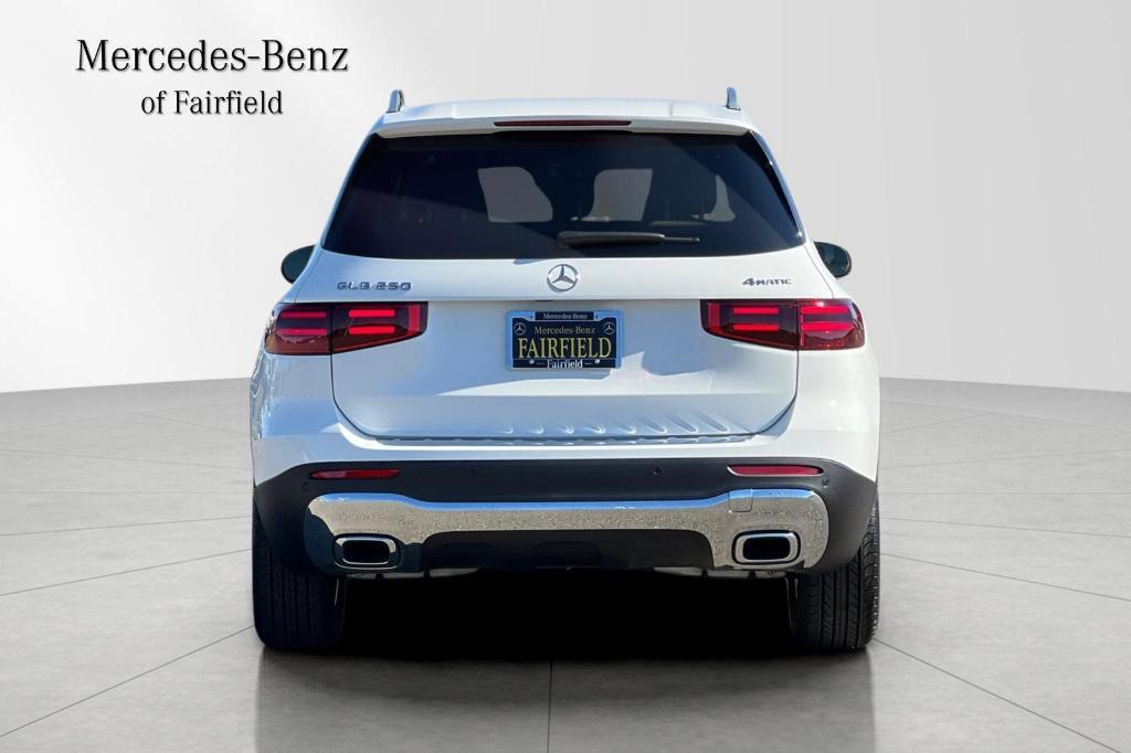 new 2025 Mercedes-Benz GLB 250 car, priced at $52,030