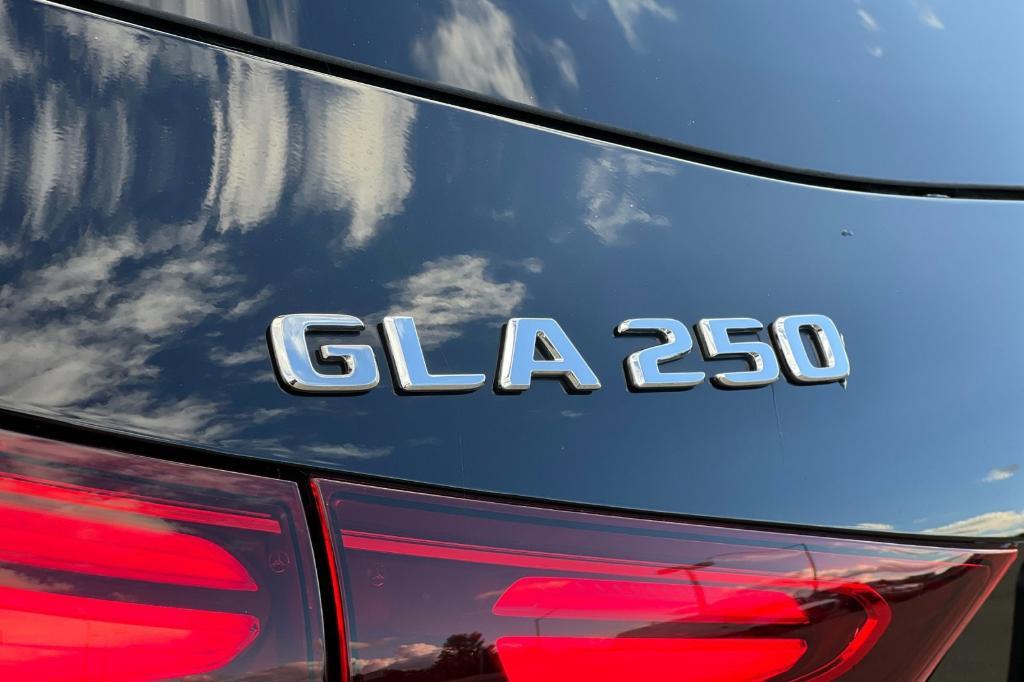 used 2025 Mercedes-Benz GLA 250 car, priced at $32,991