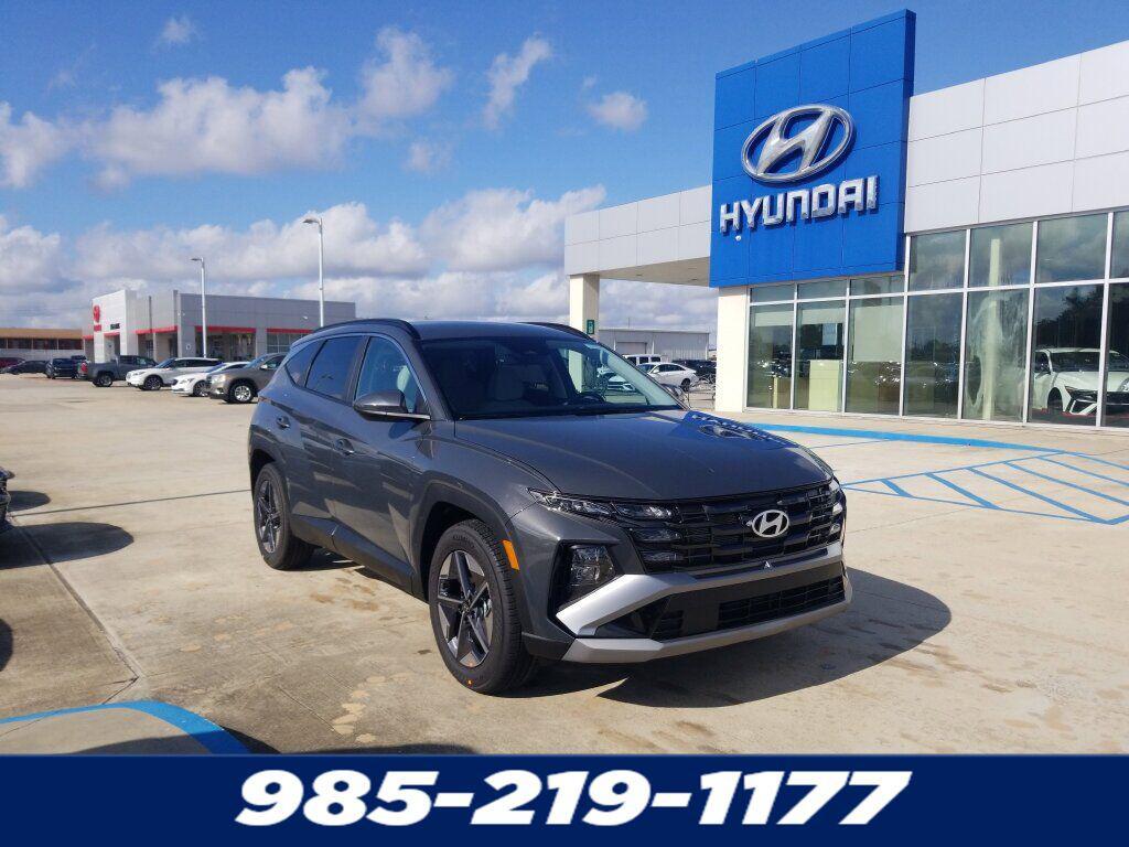 new 2026 Hyundai Tucson car, priced at $29,285