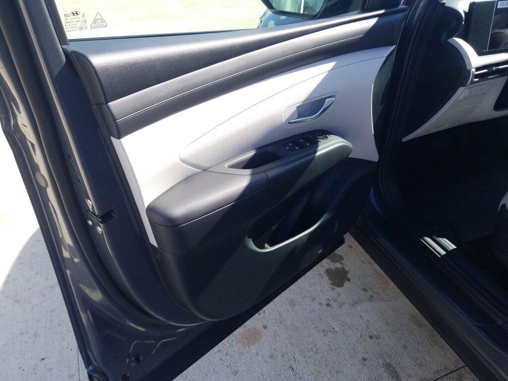 new 2026 Hyundai Tucson car, priced at $29,285