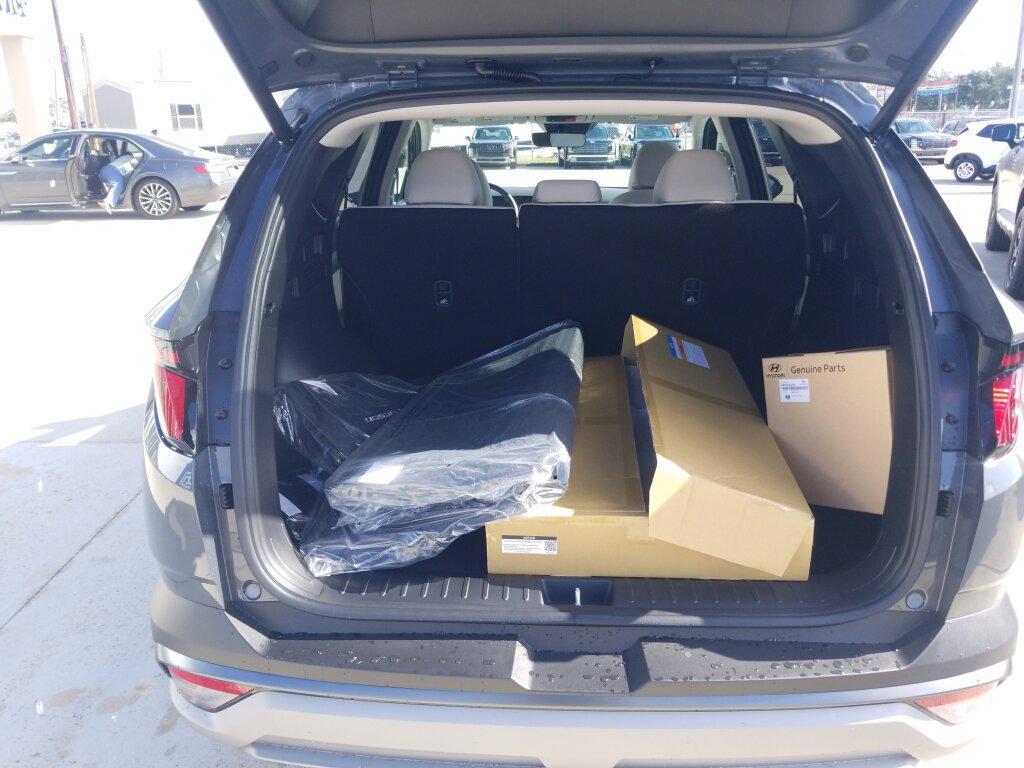 new 2026 Hyundai Tucson car, priced at $29,285