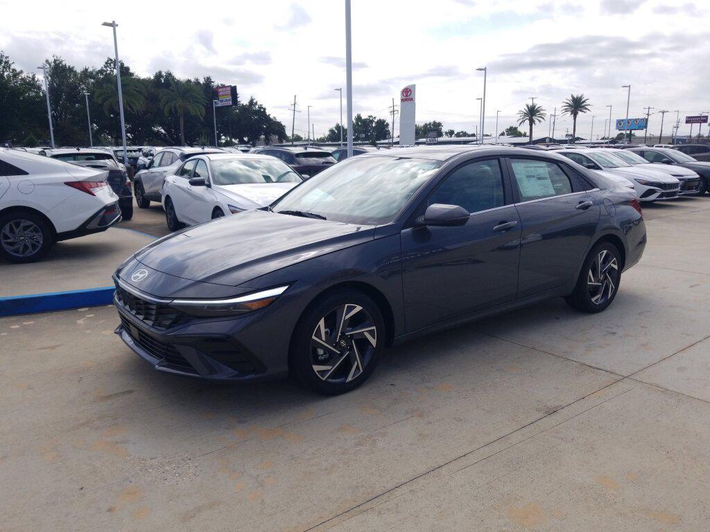 new 2025 Hyundai Elantra car, priced at $25,904