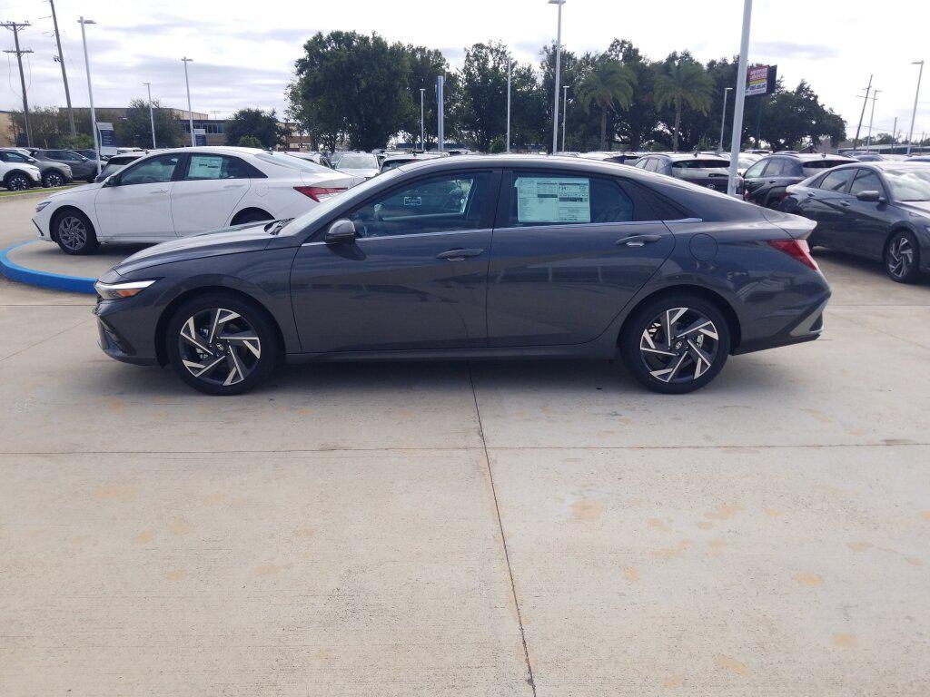 new 2025 Hyundai Elantra car, priced at $25,904