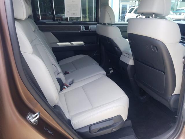 used 2024 Hyundai Santa Fe car, priced at $33,928