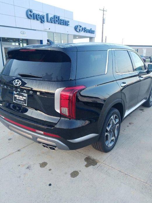 new 2025 Hyundai Palisade car, priced at $43,835