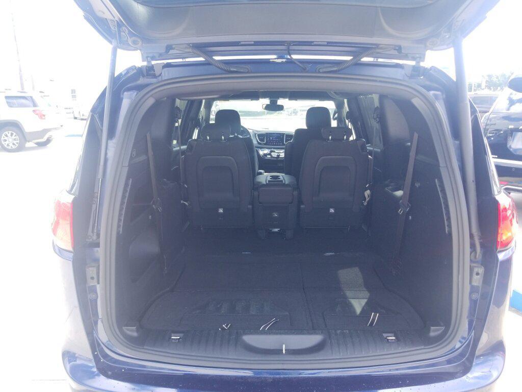 used 2020 Chrysler Pacifica car, priced at $15,980