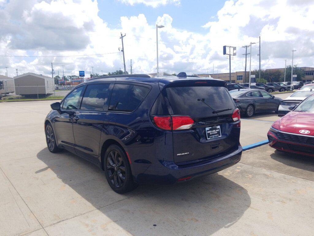 used 2020 Chrysler Pacifica car, priced at $15,980