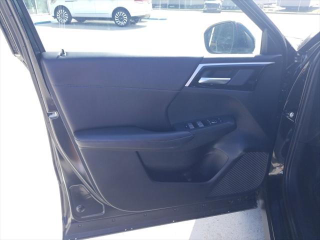 used 2024 Mitsubishi Outlander car, priced at $25,900