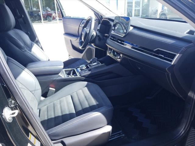 used 2024 Mitsubishi Outlander car, priced at $25,900