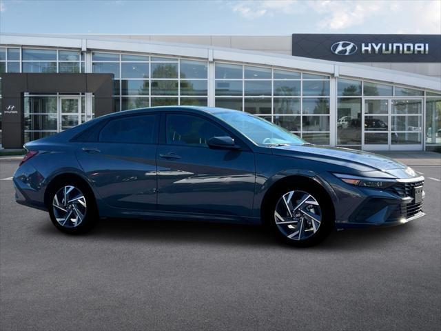 new 2025 Hyundai Elantra car, priced at $22,513