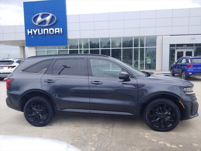 used 2021 Kia Sorento car, priced at $16,980