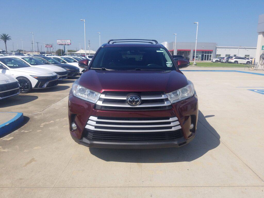 used 2018 Toyota Highlander car, priced at $21,981