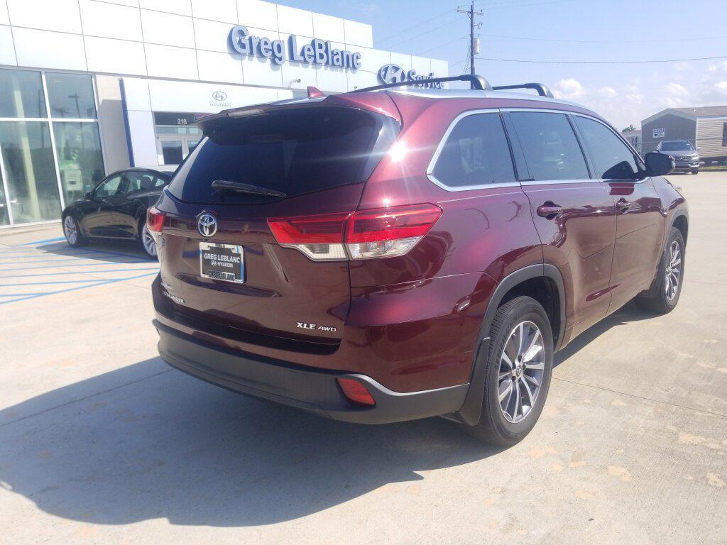 used 2018 Toyota Highlander car, priced at $21,981
