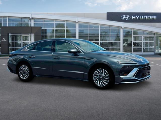 new 2024 Hyundai Sonata Hybrid car, priced at $28,598