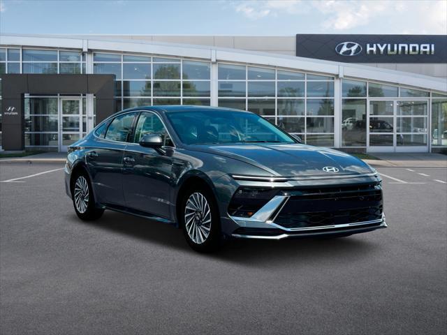 new 2024 Hyundai Sonata Hybrid car, priced at $28,598