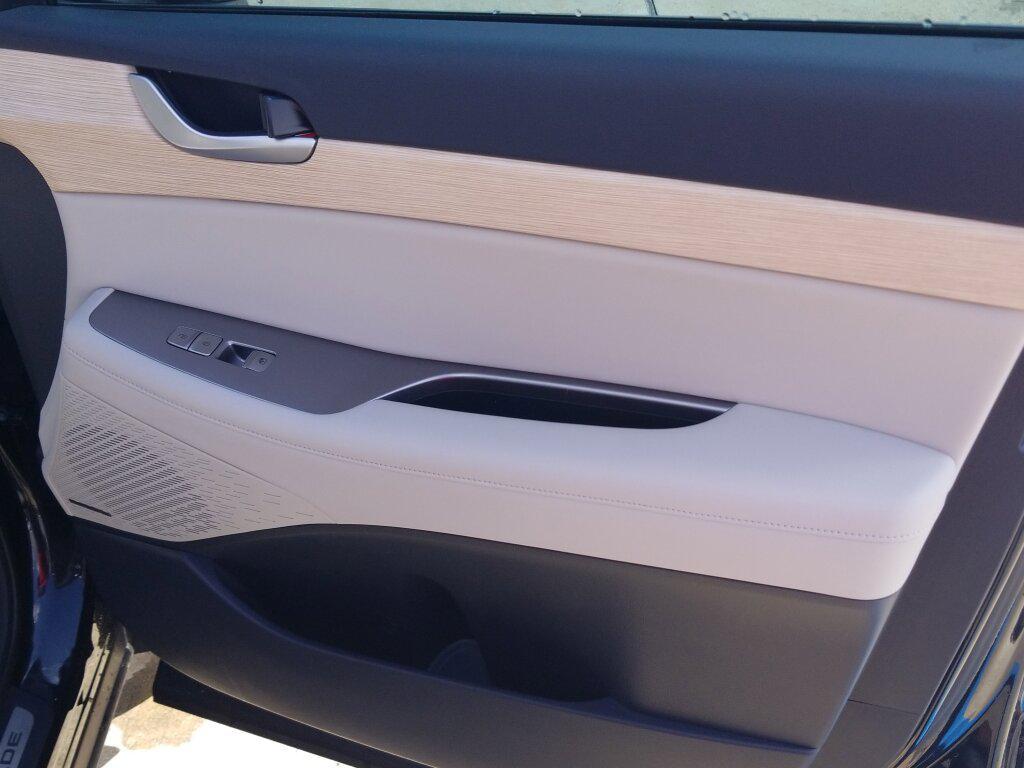 used 2025 Hyundai Palisade car, priced at $42,314