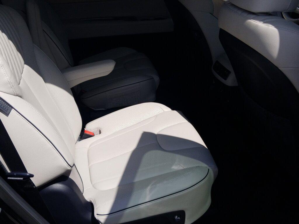 used 2025 Hyundai Palisade car, priced at $42,314