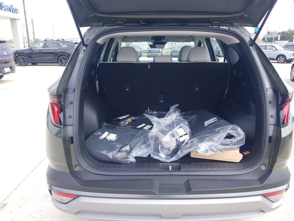 new 2026 Hyundai Tucson car, priced at $27,730