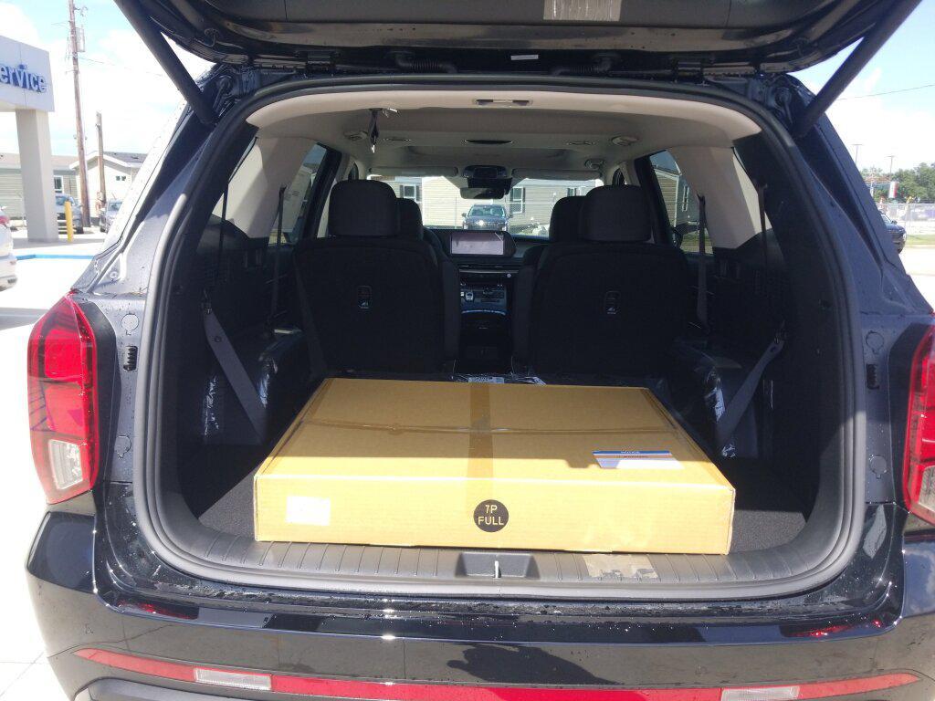 new 2025 Hyundai Palisade car, priced at $40,892