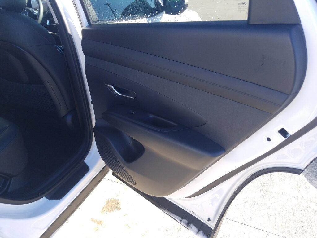 new 2025 Hyundai TUCSON Hybrid car, priced at $34,062