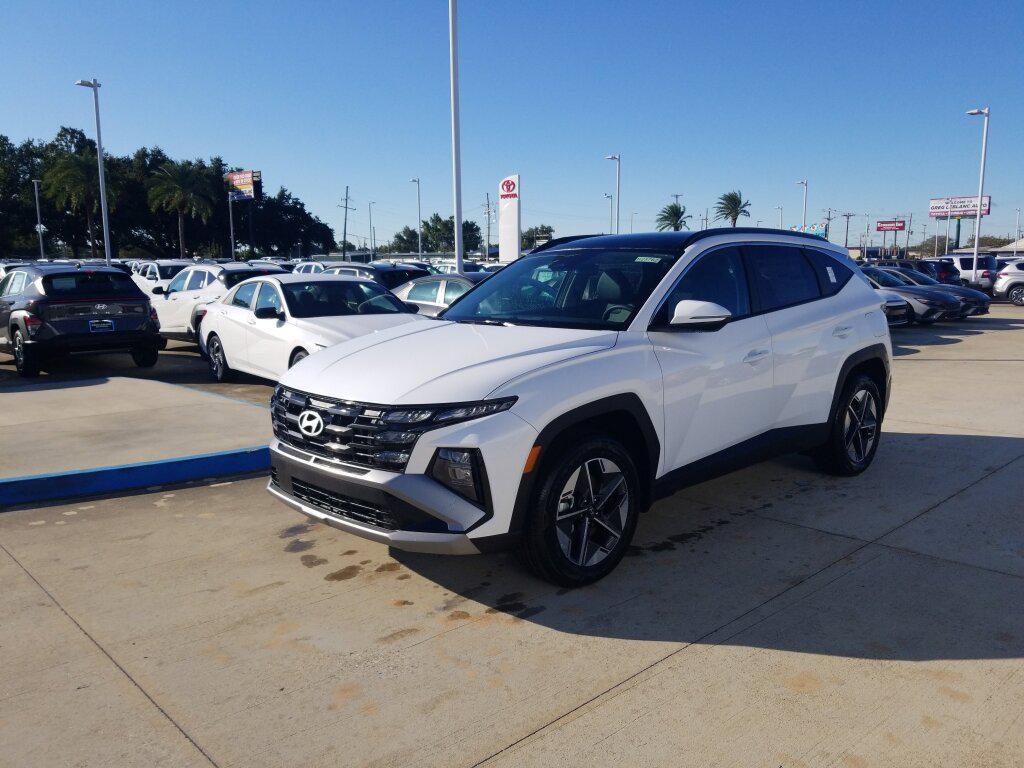 new 2025 Hyundai TUCSON Hybrid car, priced at $34,062